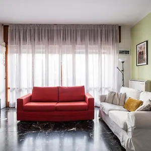 Boldrini With Balcony By Wonderful Italy Appartamento